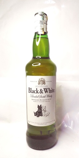 BLACK AND WHITE 750ML